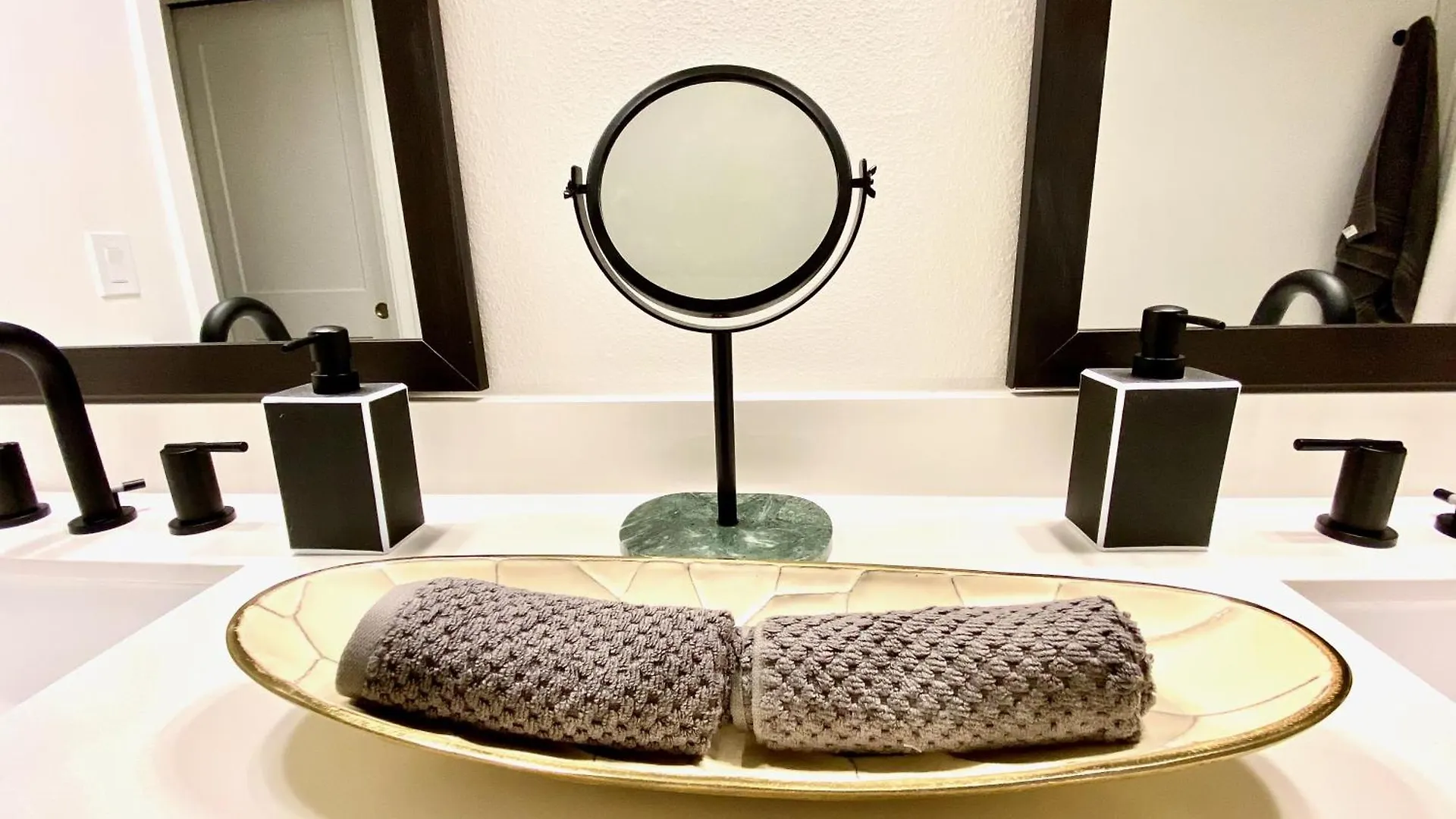 Apartment Luxury Close To Attractions