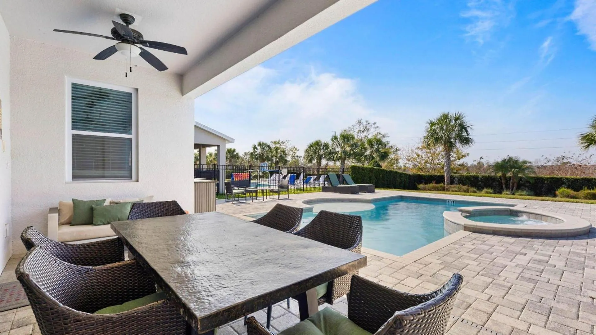 Colorful 5 Bdrm With Game In Encore Kissimmee