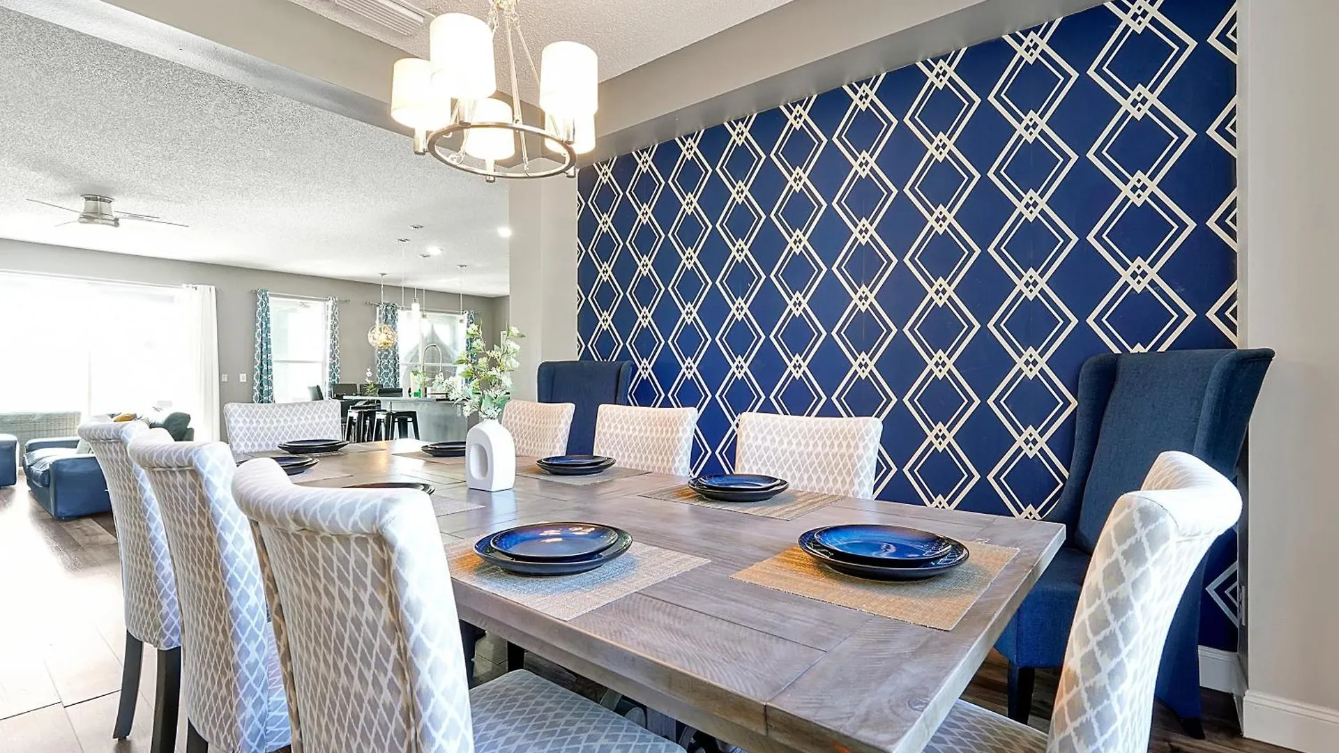 Waterfront Showcasing A Theater, Games Room, And A Private Pool Holiday home
