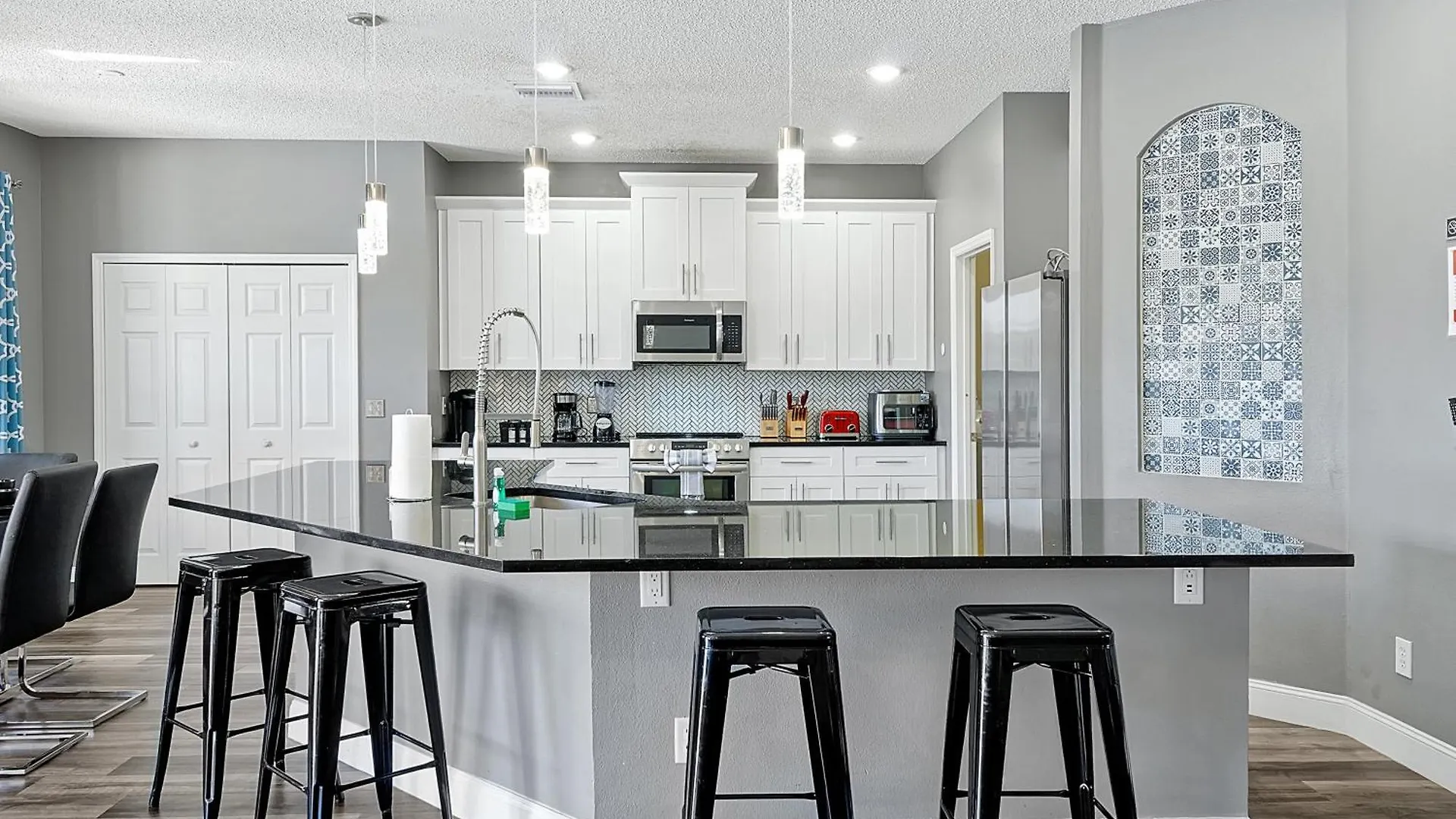 Holiday home Waterfront Showcasing A Theater, Games Room, And A Private Pool