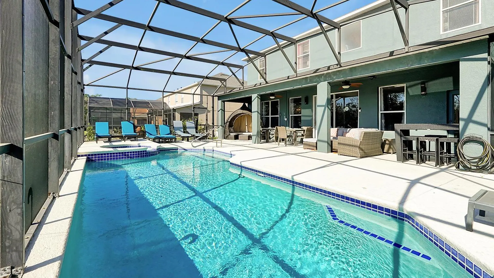 Waterfront Showcasing A Theater, Games Room, And A Private Pool Kissimmee