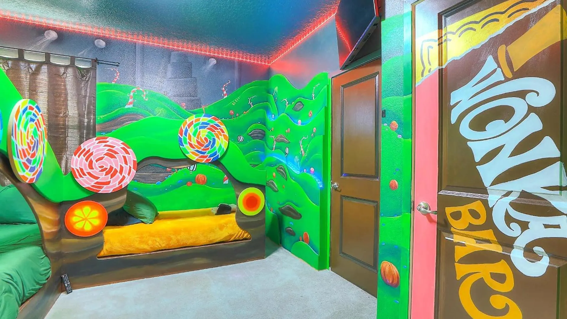 Breathtaking Lakeside 15b Movie Theme Pool-spa * Kissimmee