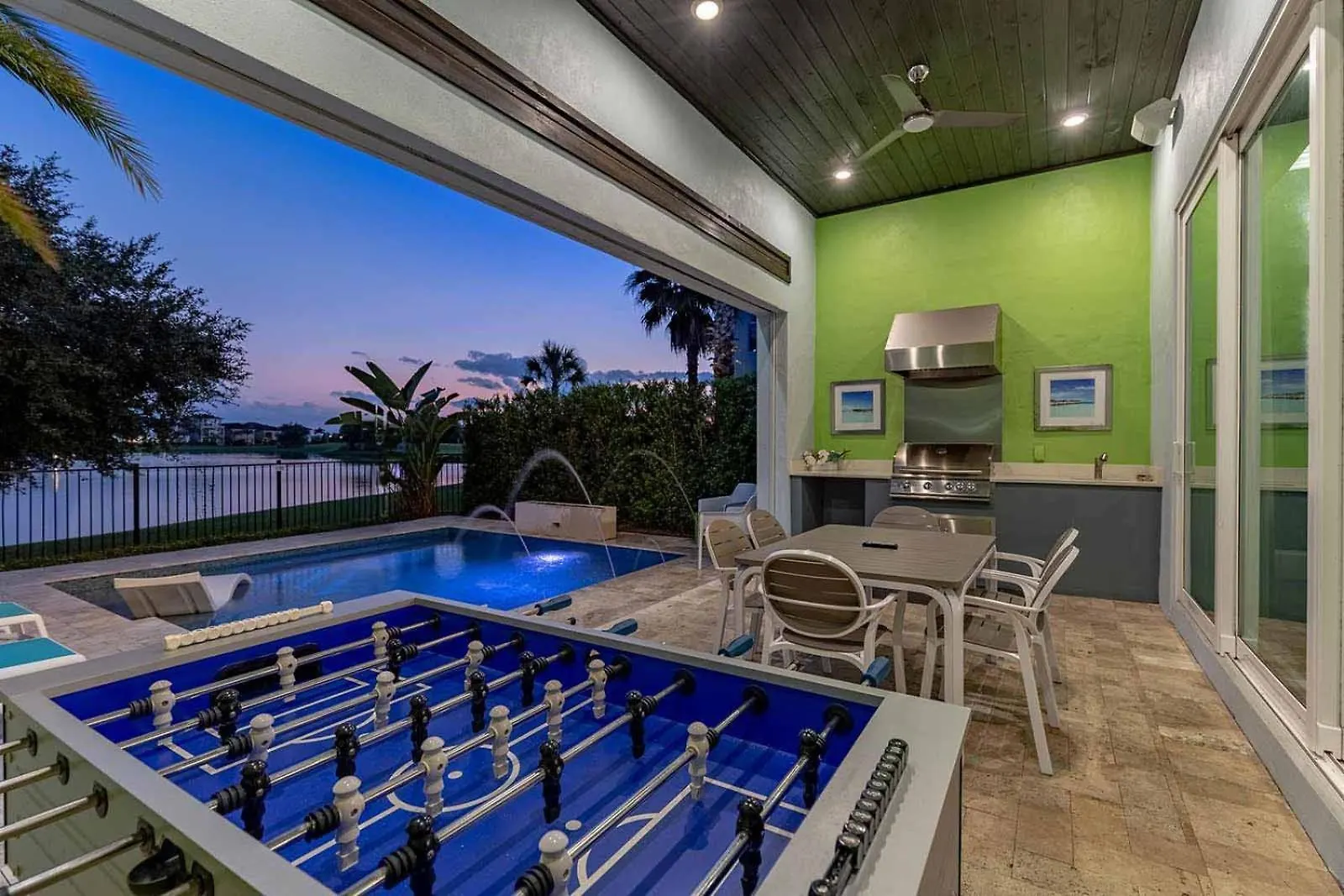 Estate With Arcade, Theater, Superhero Br, Near Parks Villa *