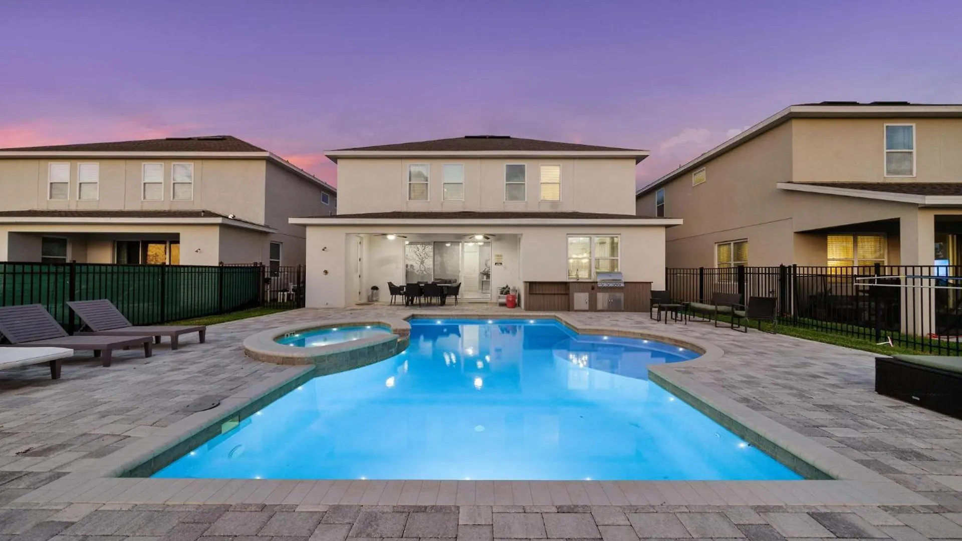 Colorful 5 Bdrm With Game In Encore Kissimmee