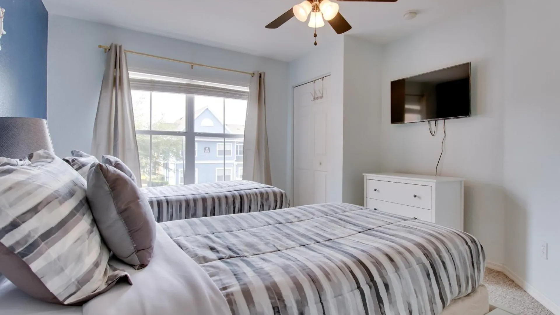 Family-friendly With Amenities Holiday home *