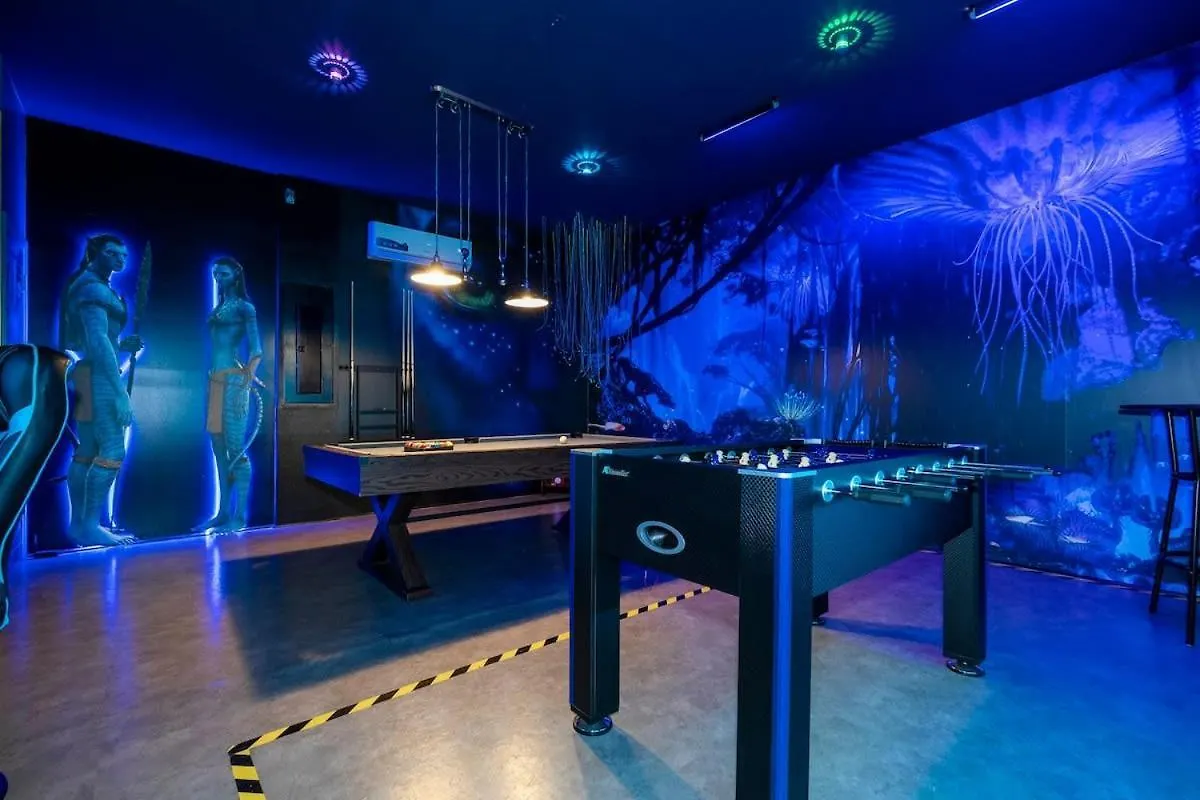 9012 Flowrider Surf Clubhouse Magical With Game Inside Holiday home