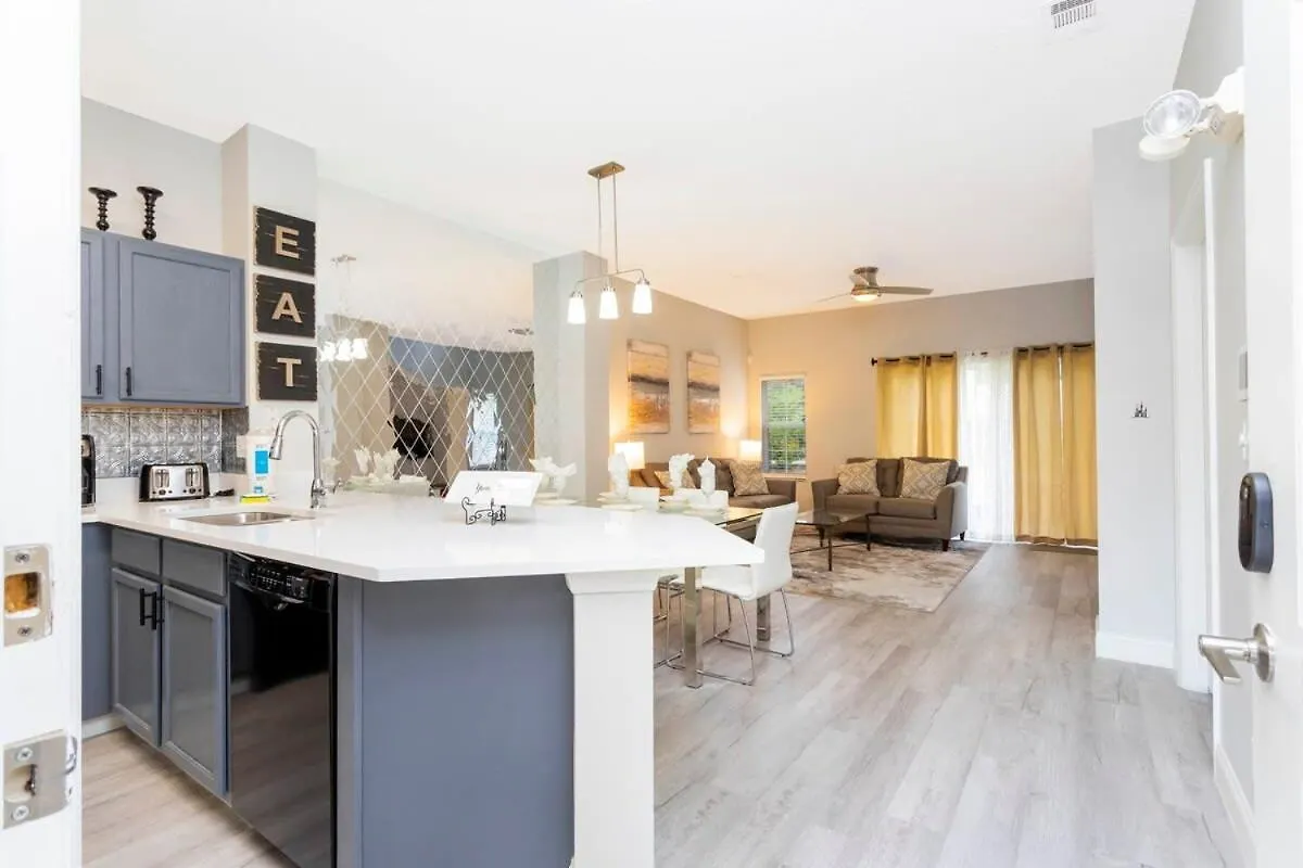 8553 Stunning House Close To Animal Kingdom *
