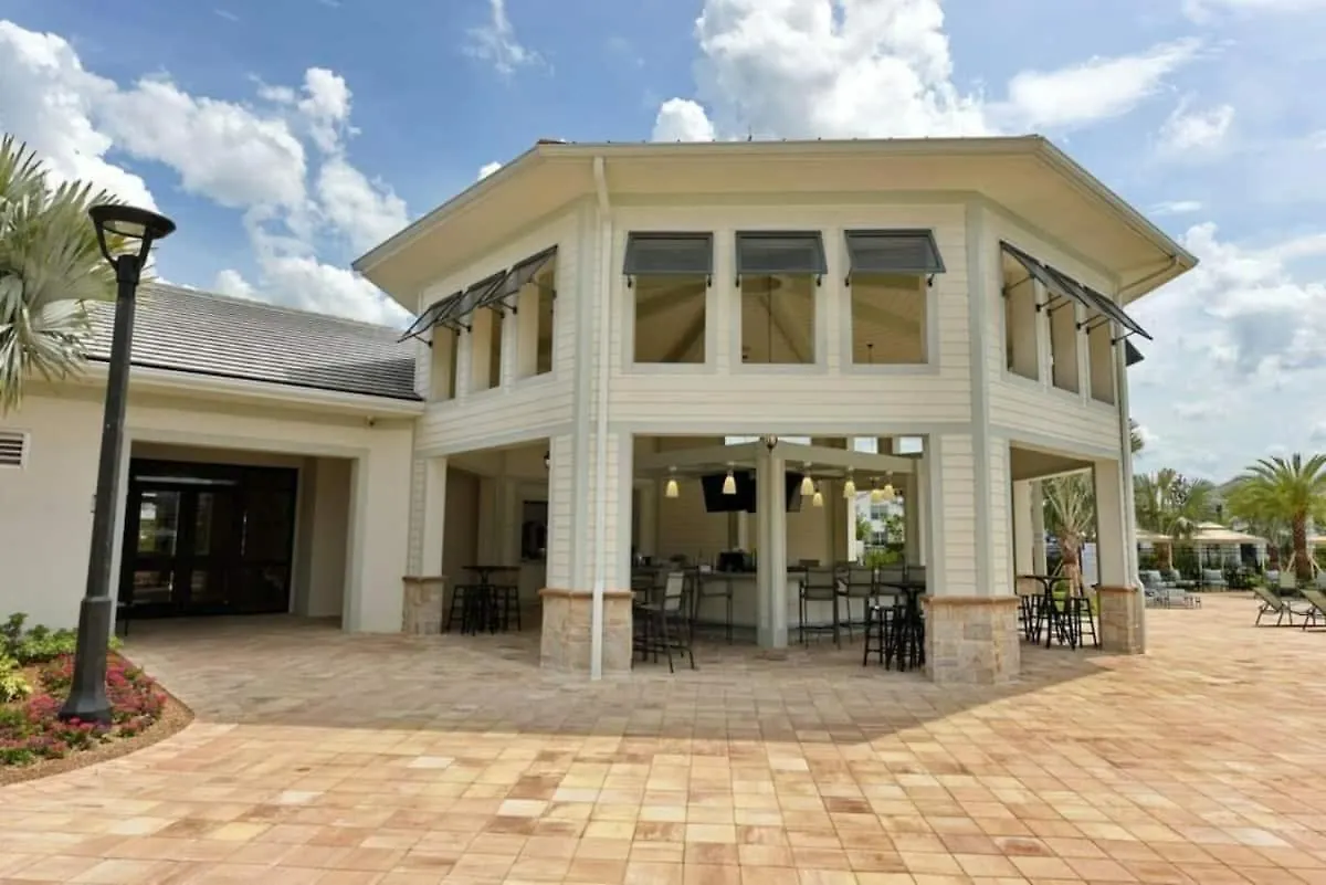 Apartment 3120 Brand New Stunning