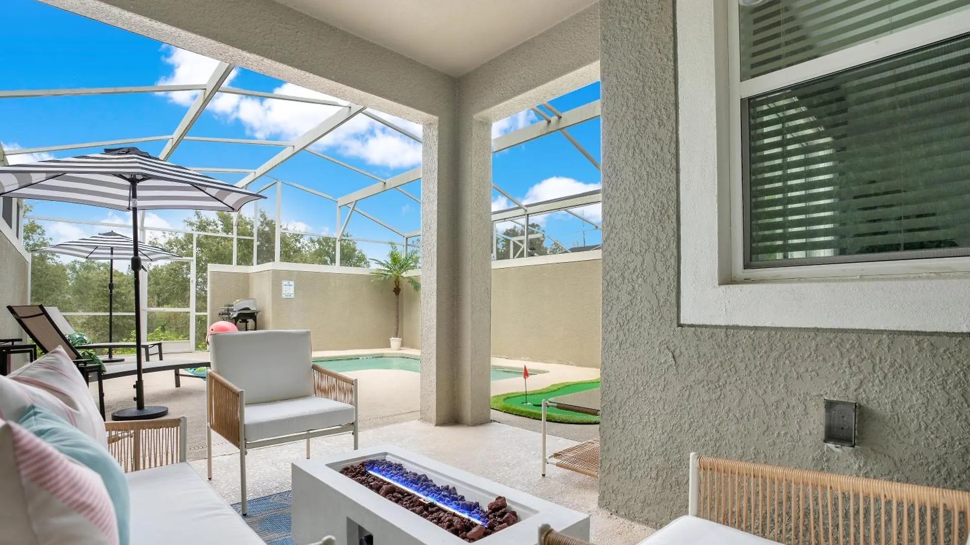 Luxury 18 Minutes Away From Disney!