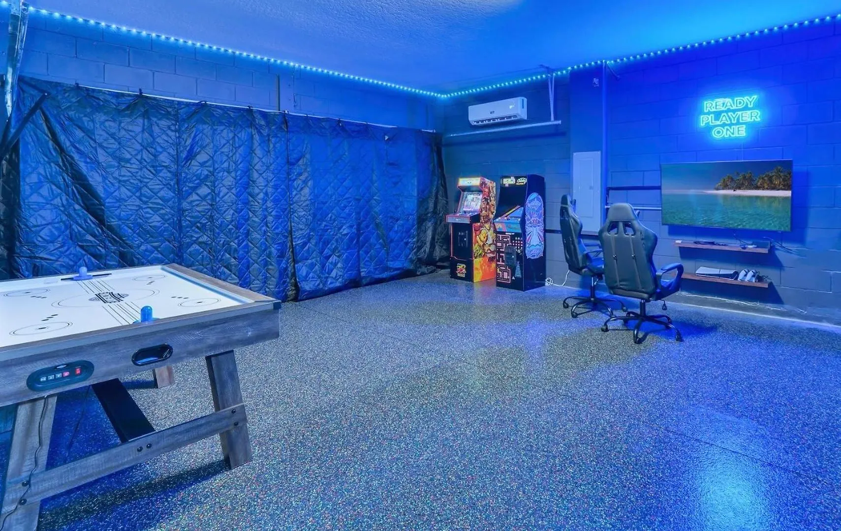 Holiday home Elegant Family With Pool Game And Themed