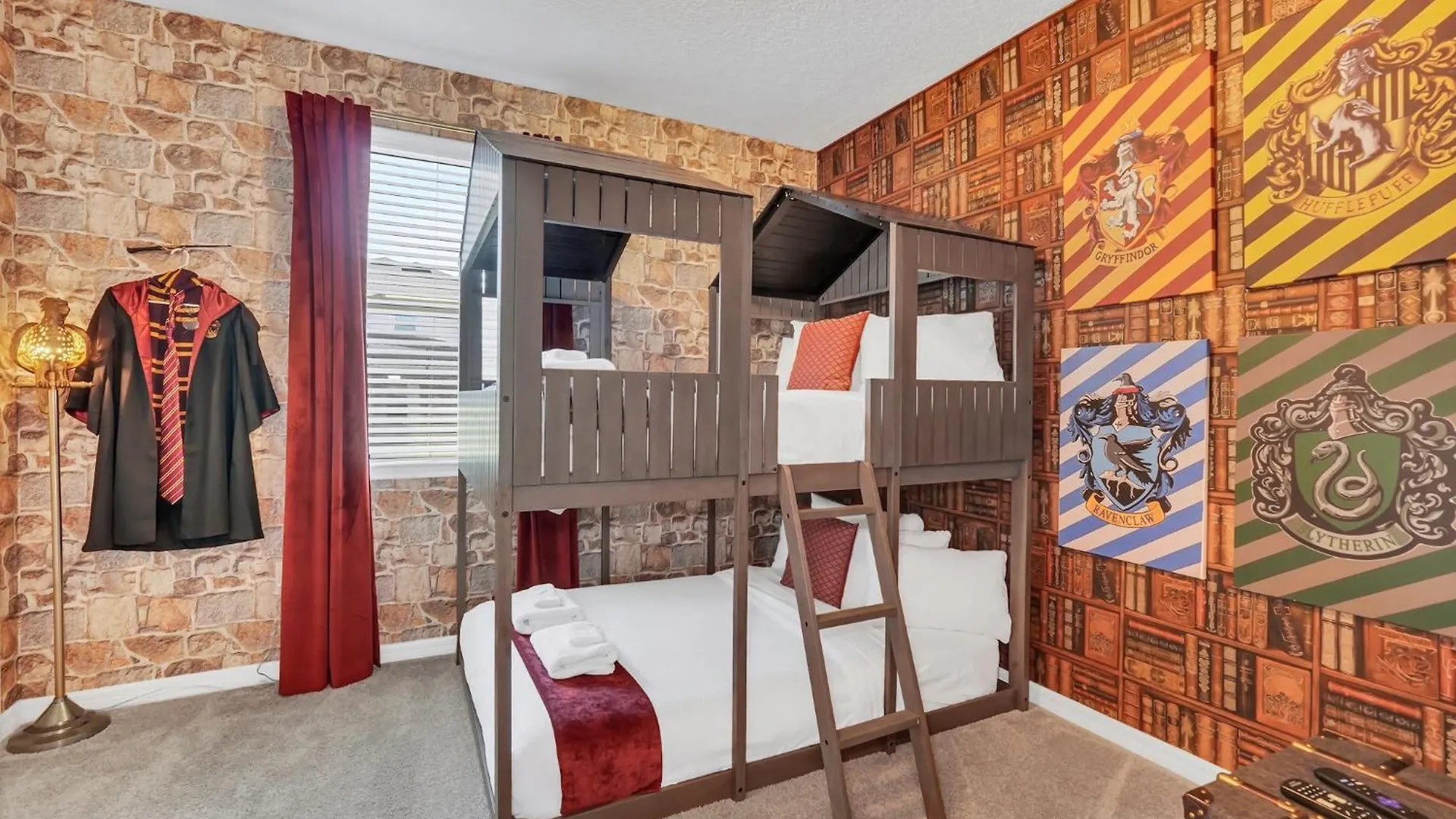 Elegant Family With Pool Game And Themed * Kissimmee
