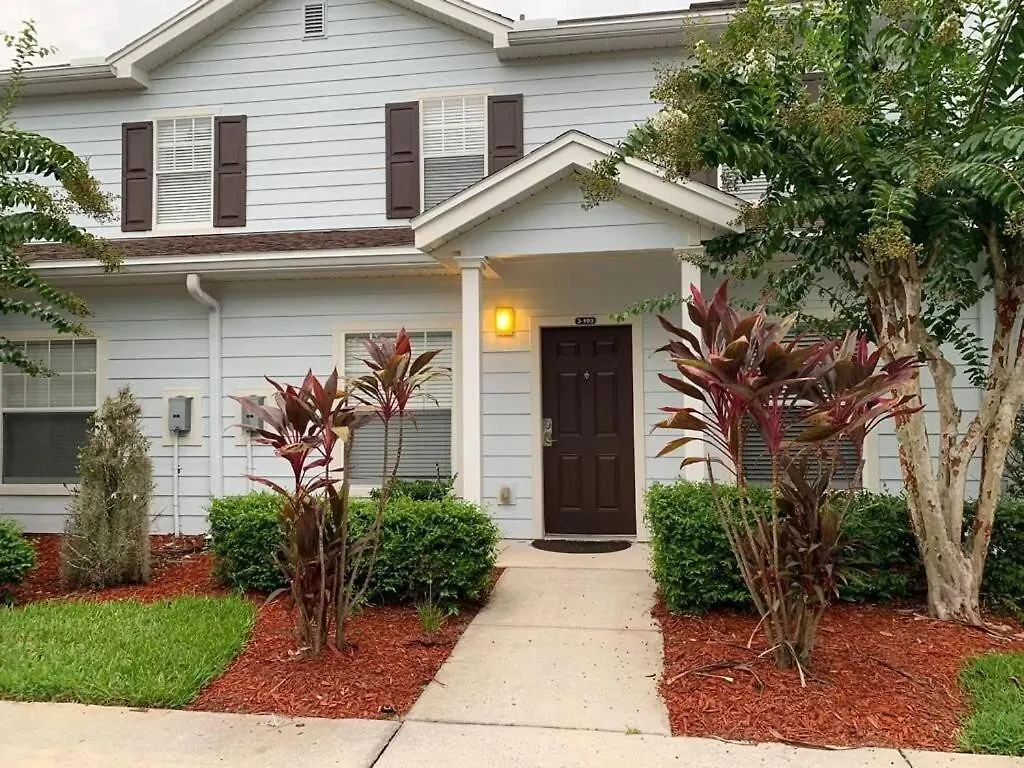 2956 Bright 3 Bed-2 Bath Townhouse Close To Villa