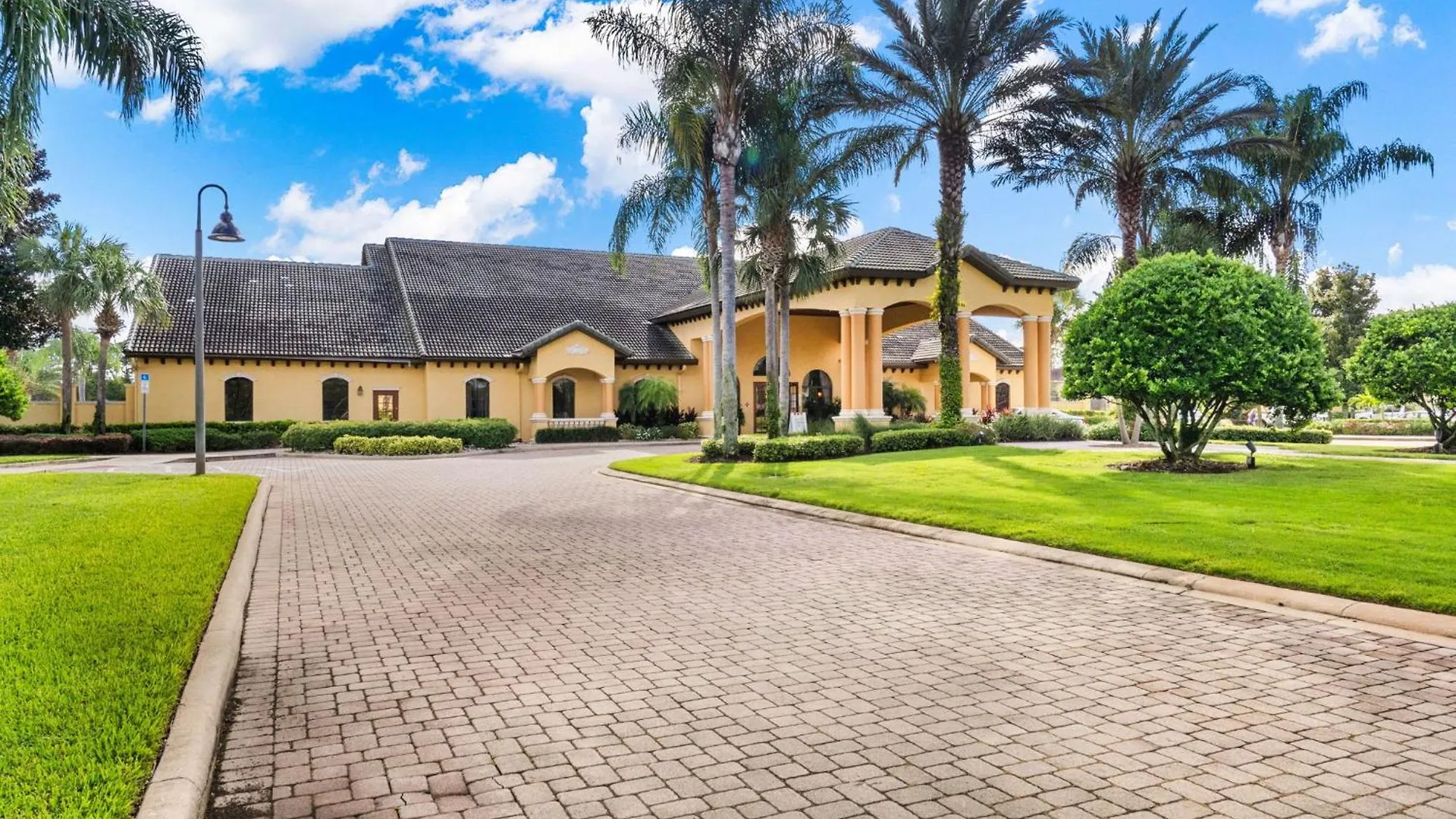 Welcome To Your Luxury Moana Kissimmee
