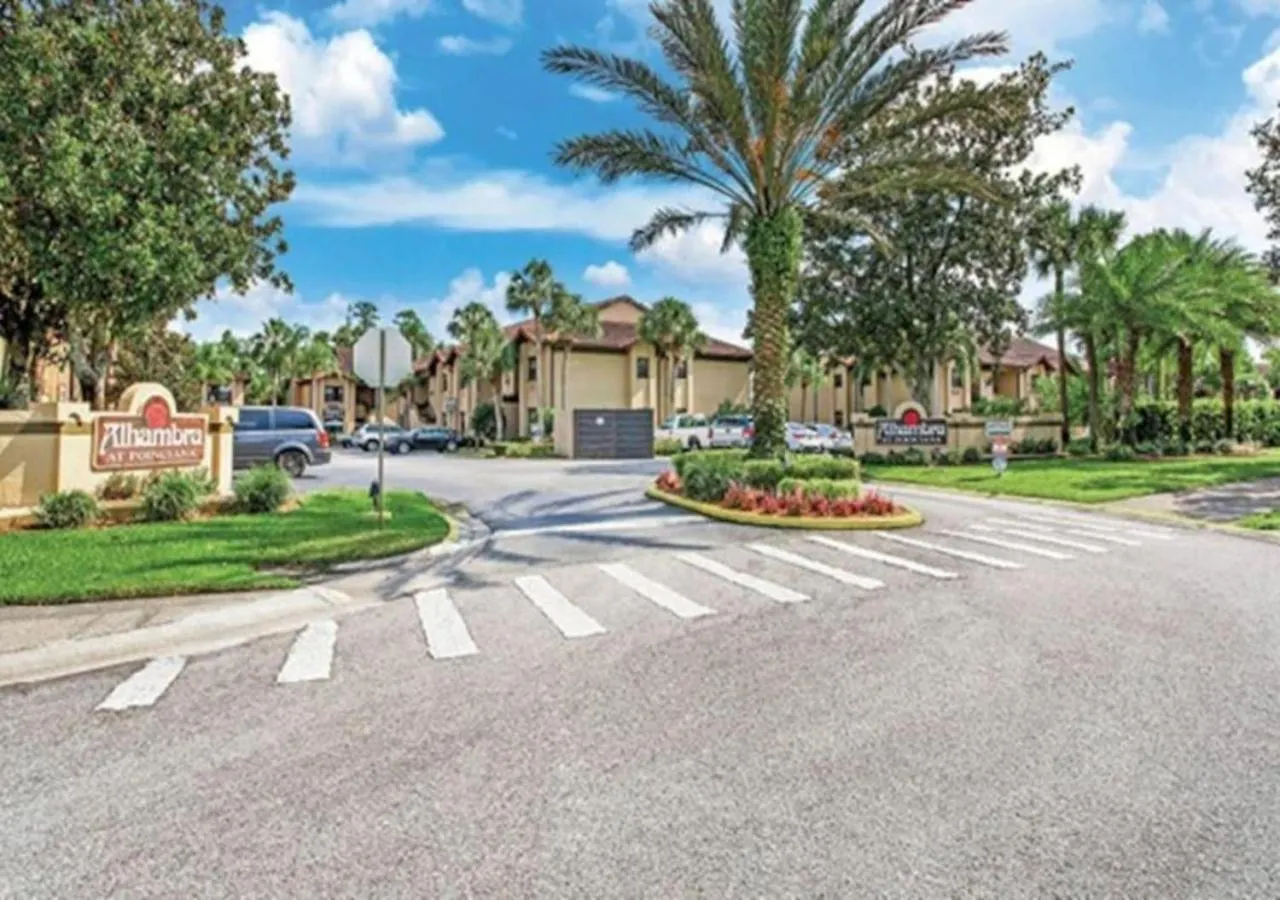 Diamond - Alhambra At Poinciana 1bd Holiday home