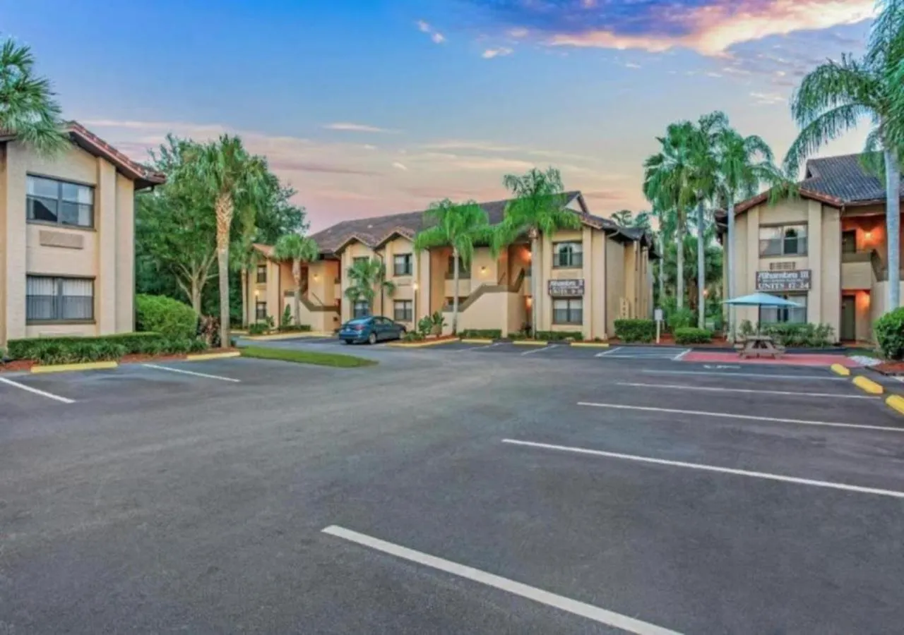 Diamond - Alhambra At Poinciana 1bd Holiday home *