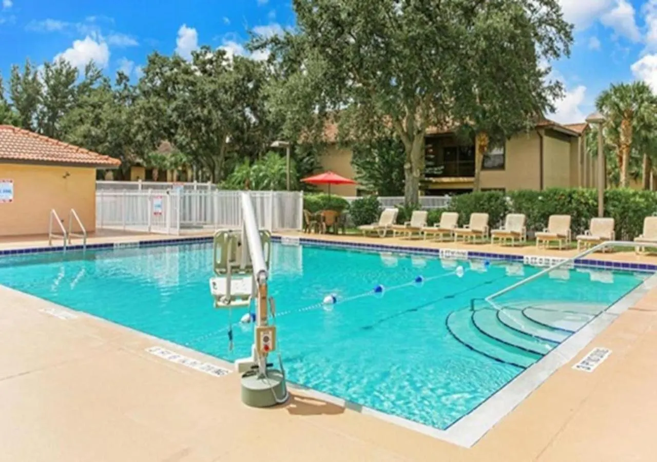 Diamond - Alhambra At Poinciana 1bd Holiday home
