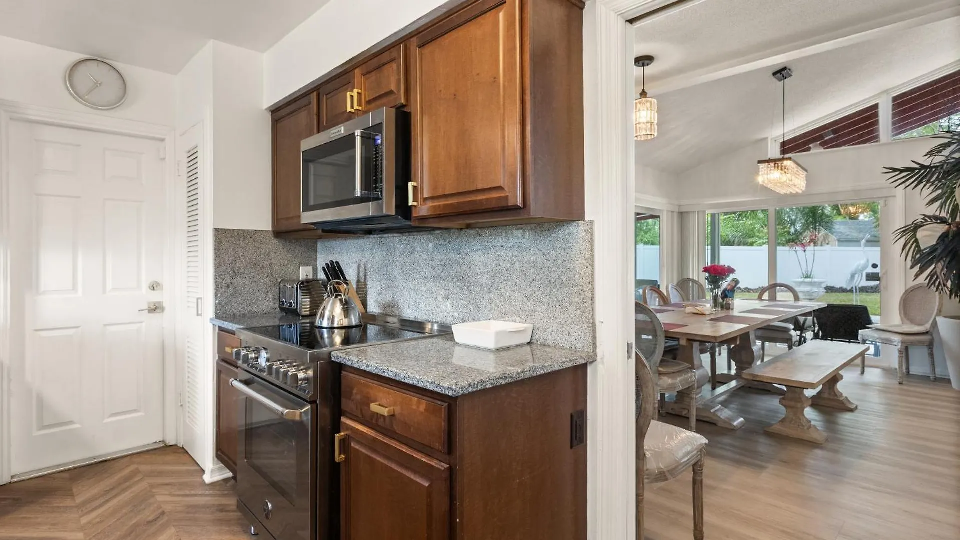 Luxury Home, Workspace, Movie And Bbq *