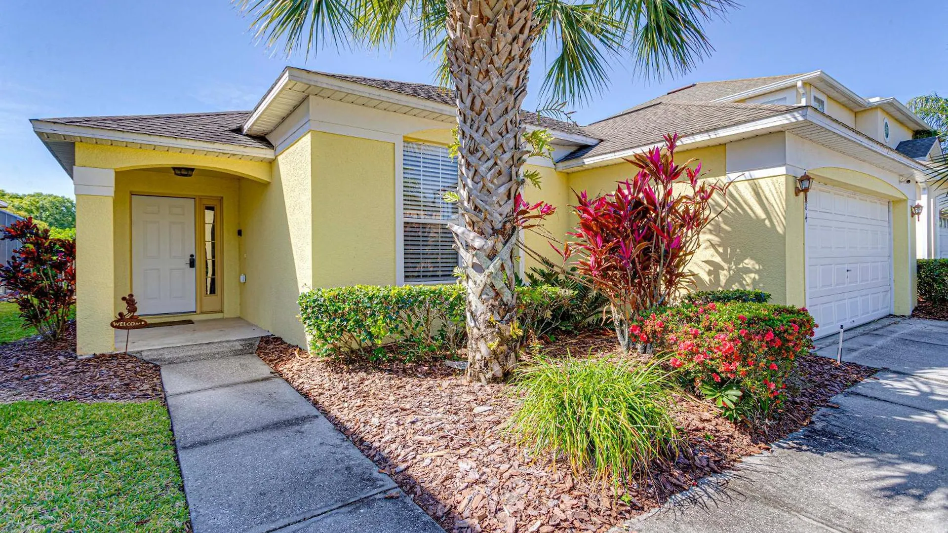 #463-fabulous 4 Bed With South Facing Private Pool And Overlooking Water Villa Kissimmee