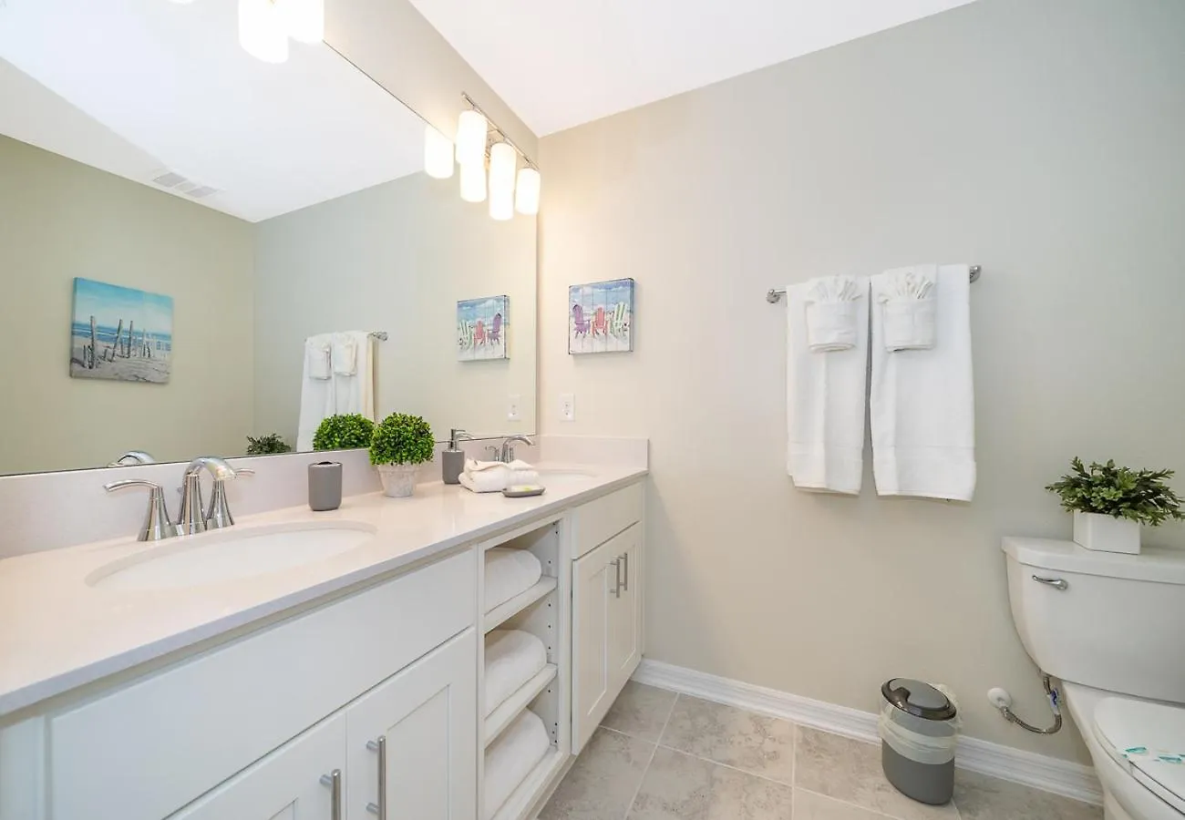 Spectacular 2bed 2bath 5min From