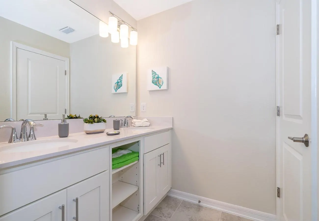 Spectacular 2bed 2bath 5min From 公寓 基西米