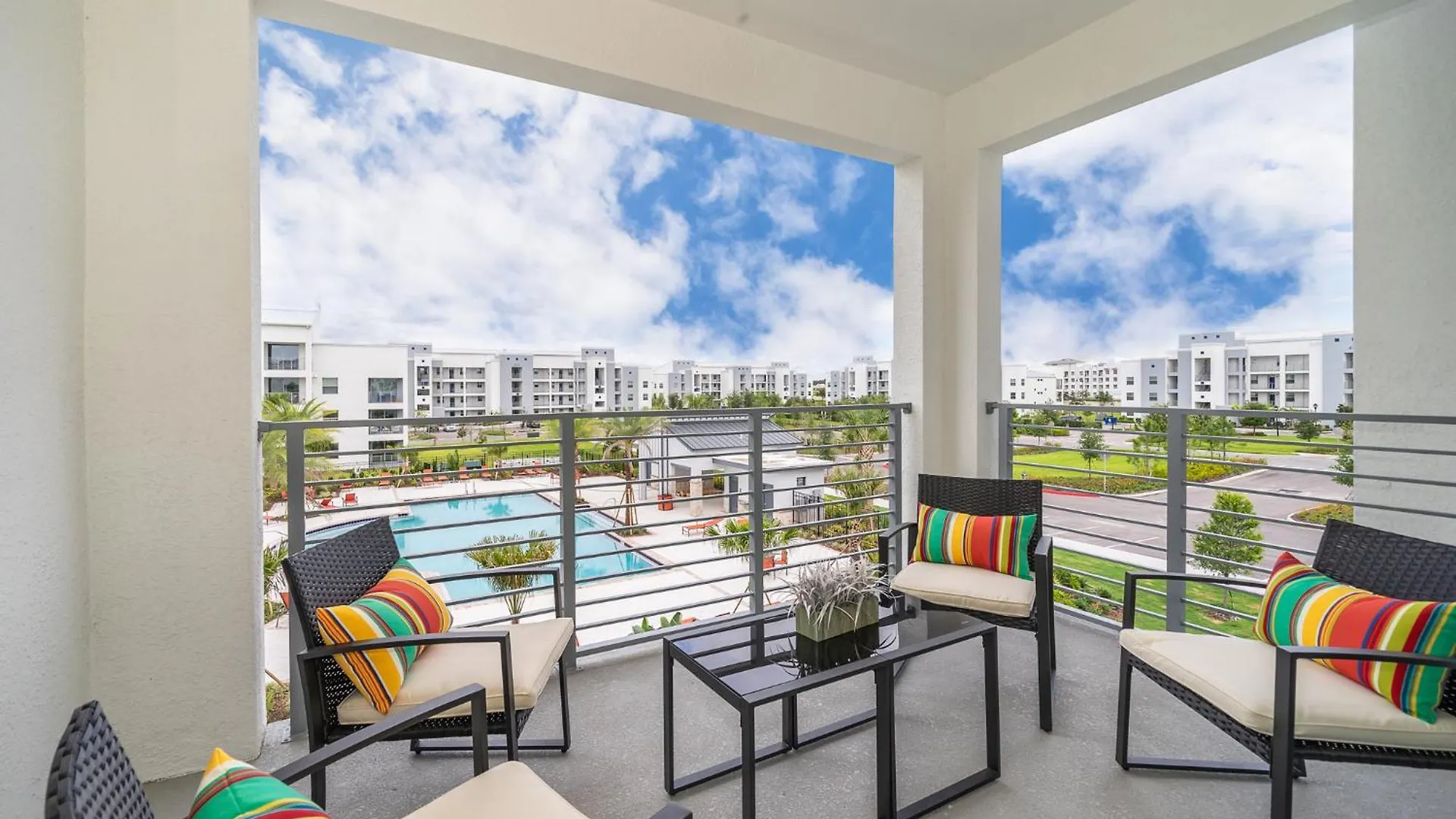 公寓 Spectacular 2bed 2bath 5min From 基西米