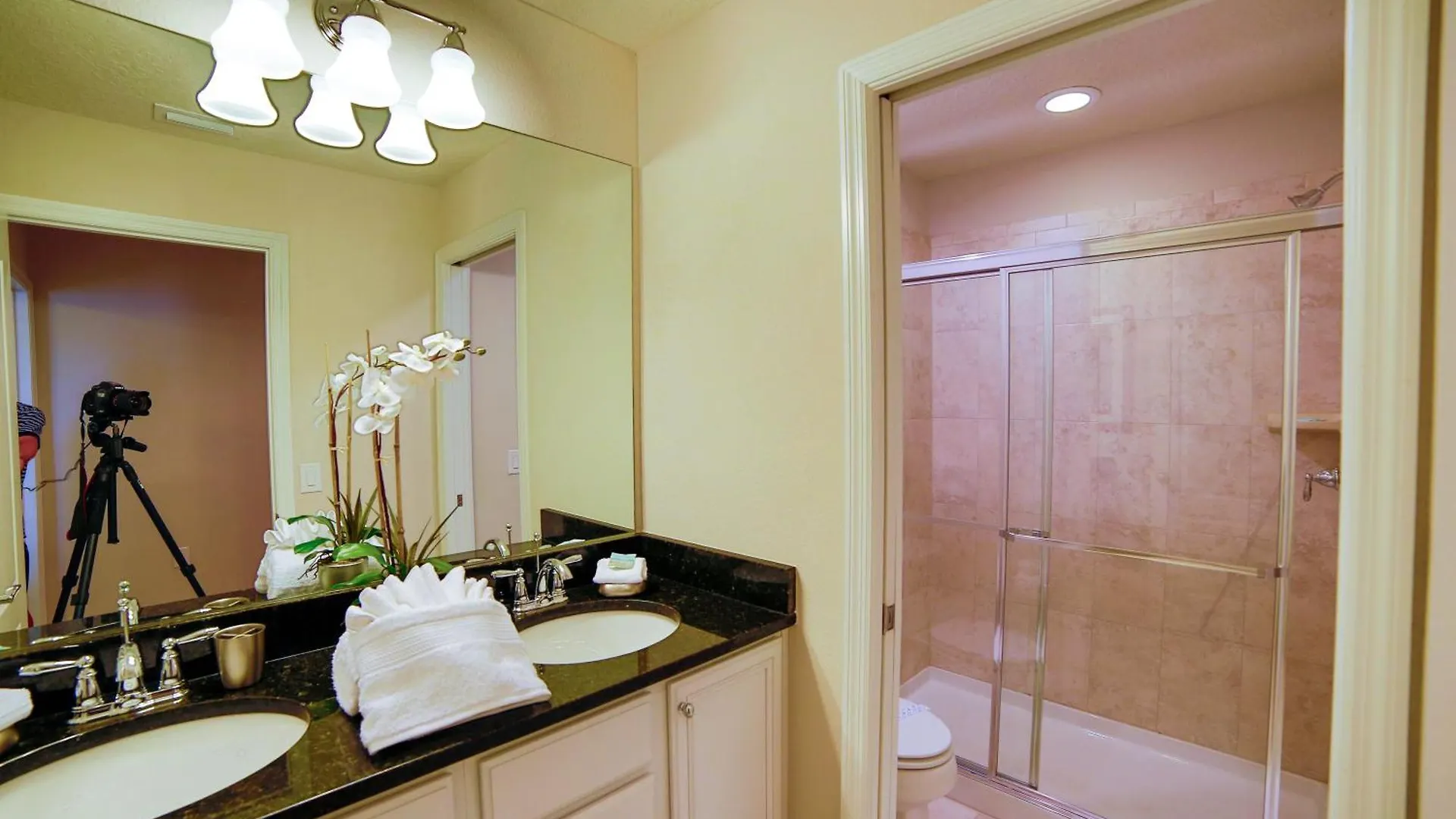 Villa 9bd/6ba For 22 Sleeps