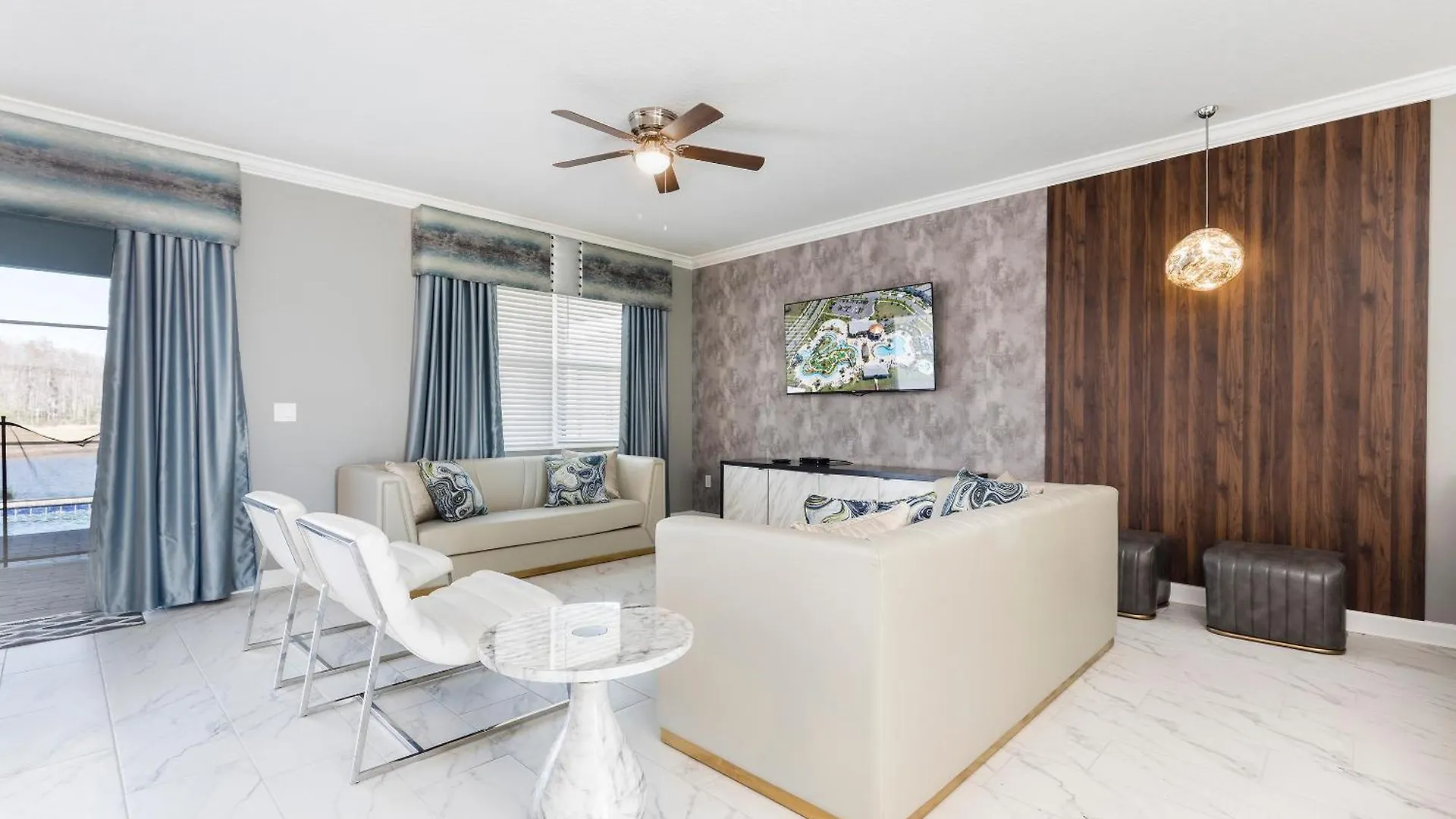 Lakeview In Storey By Diamond 别墅