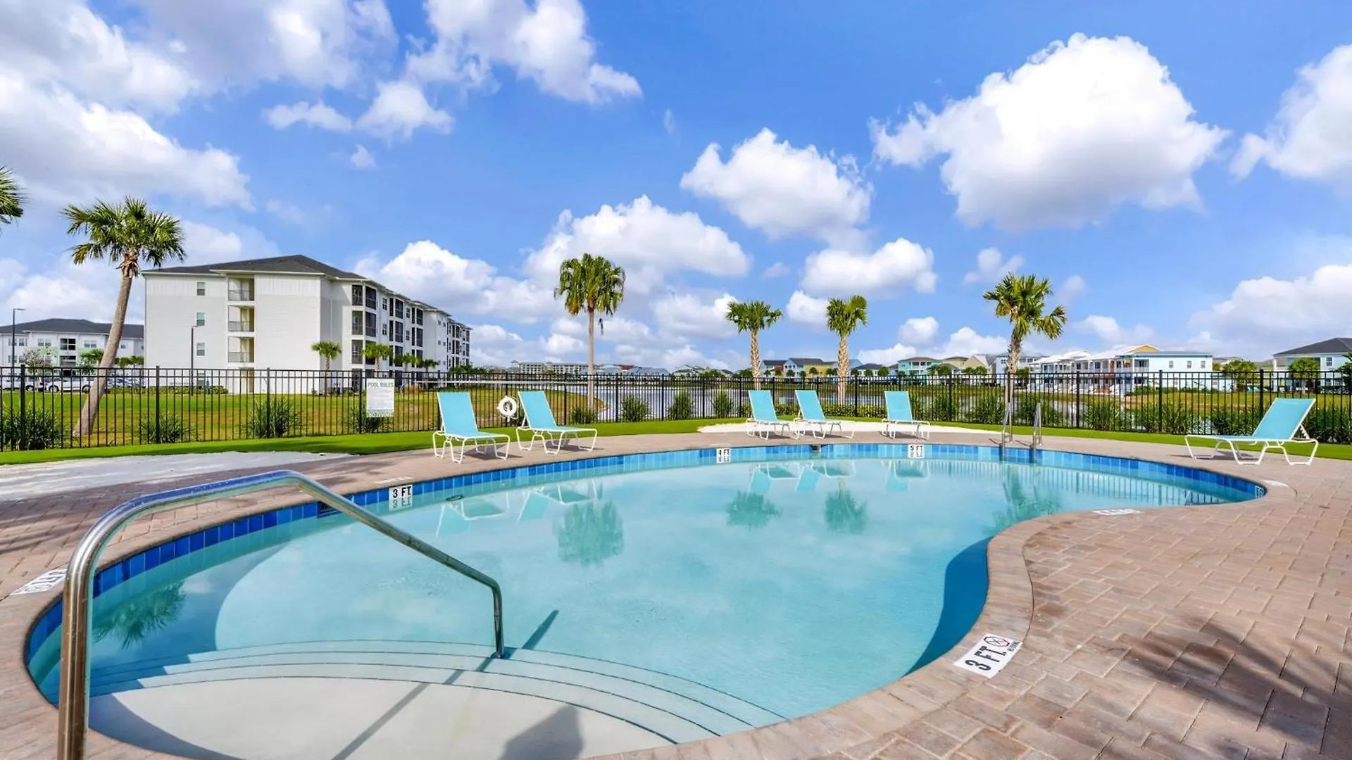 Tropical Near With Margaritaville Access - 8142cp