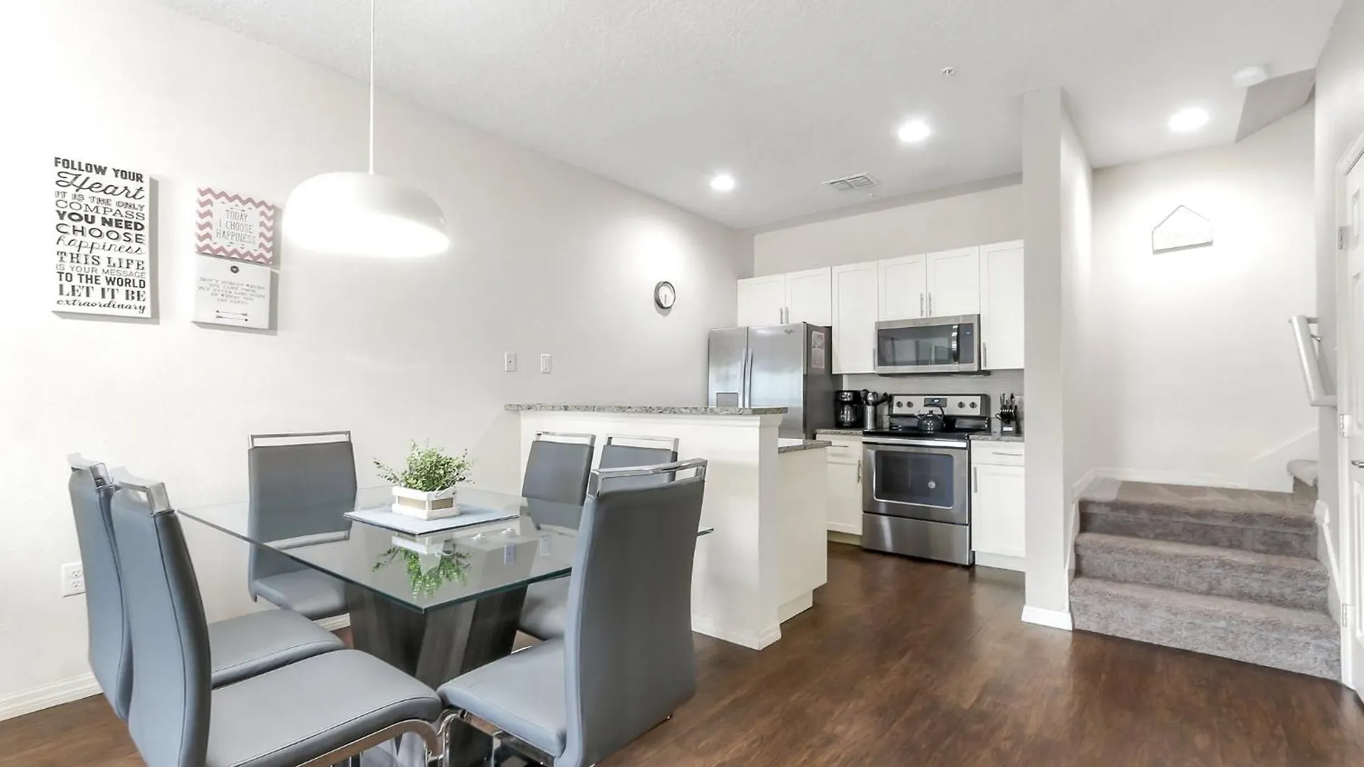 Amazing Townhouse In Gated Community 10' To Disney! *
