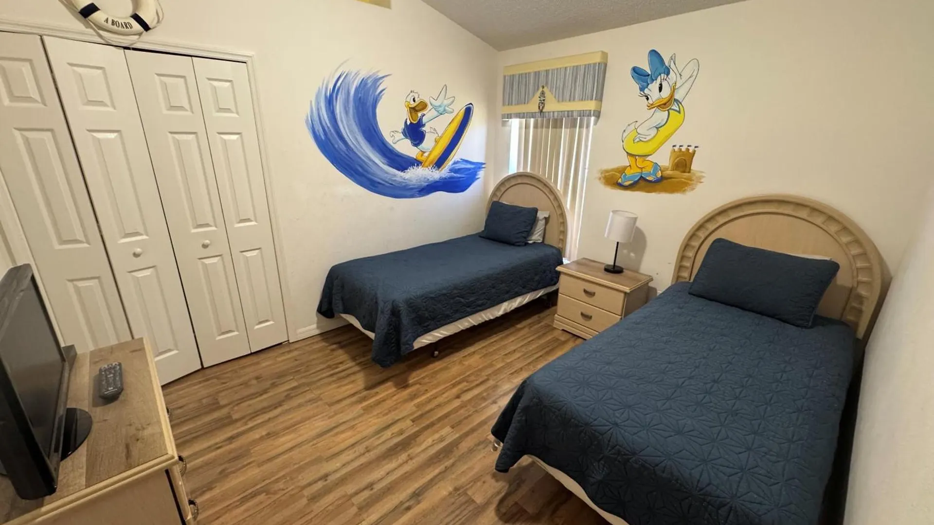 Daisy's Den - Five Bedroom Holiday home