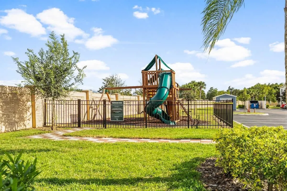 Holiday home 4br Community Pool Across The Street Wl8989