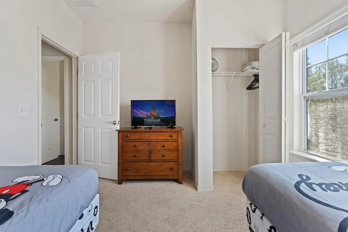 Cozy Decor 4br At West Lucaya Wl8972 Holiday home *