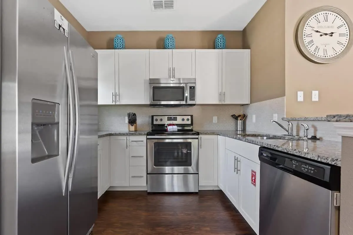 Cozy Decor 4br At West Lucaya Wl8972 *