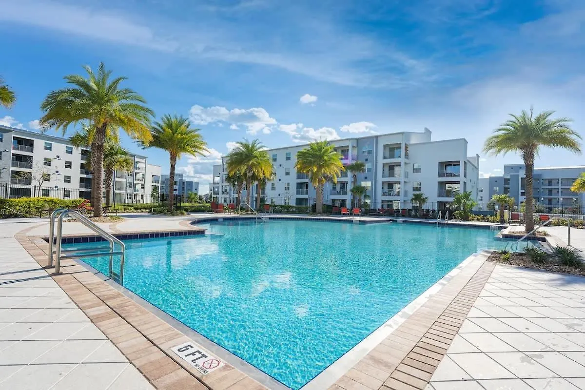 2 Bedroom Modern Near Sl4741 Apartment