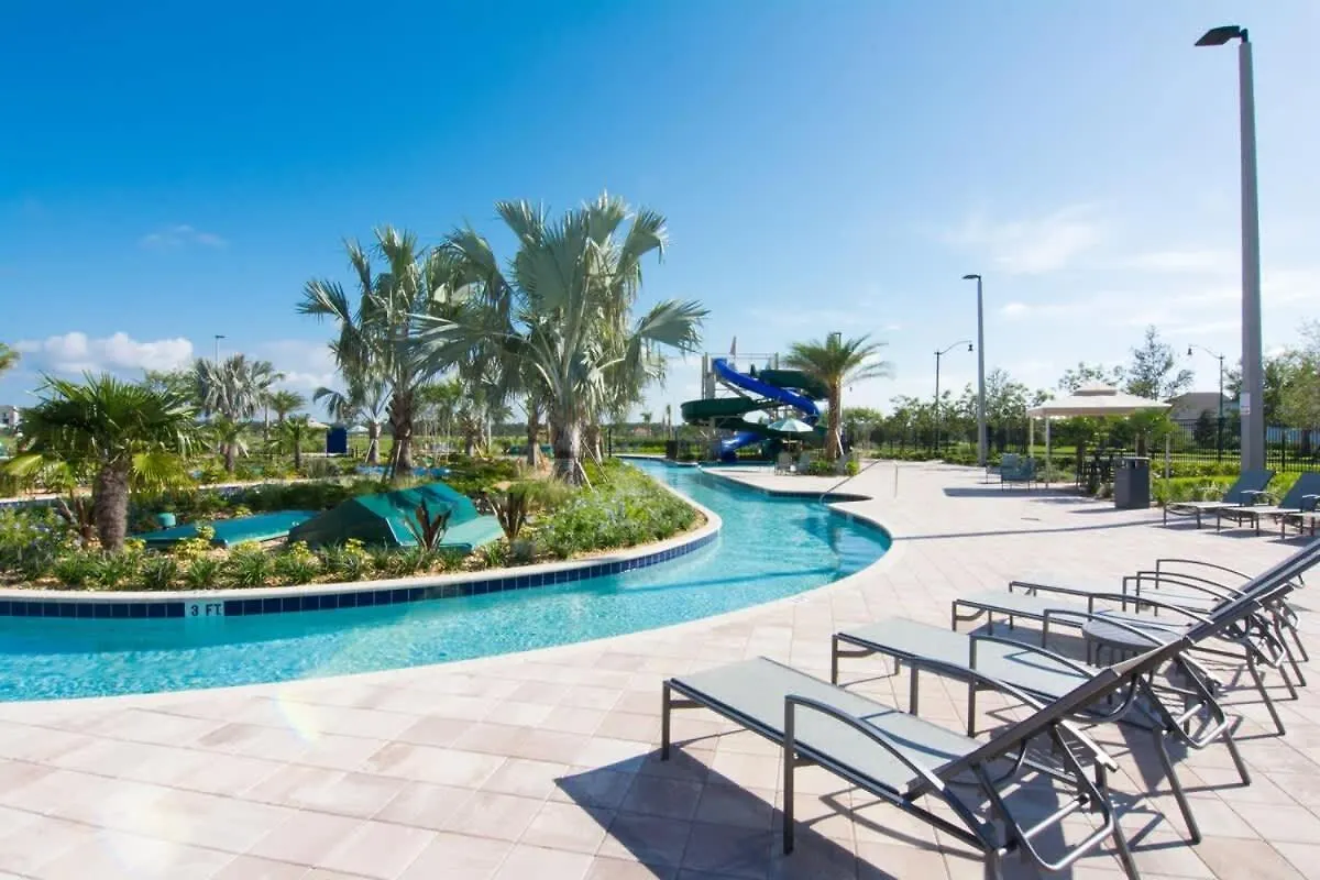 2 Bedroom Modern Near Sl4741 Apartment *