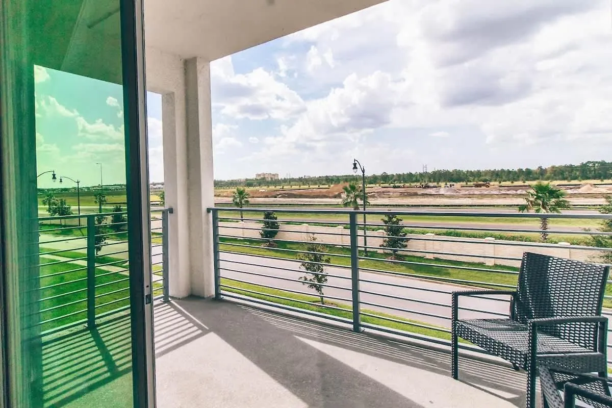 2 Bedroom Modern Near Sl4741 *