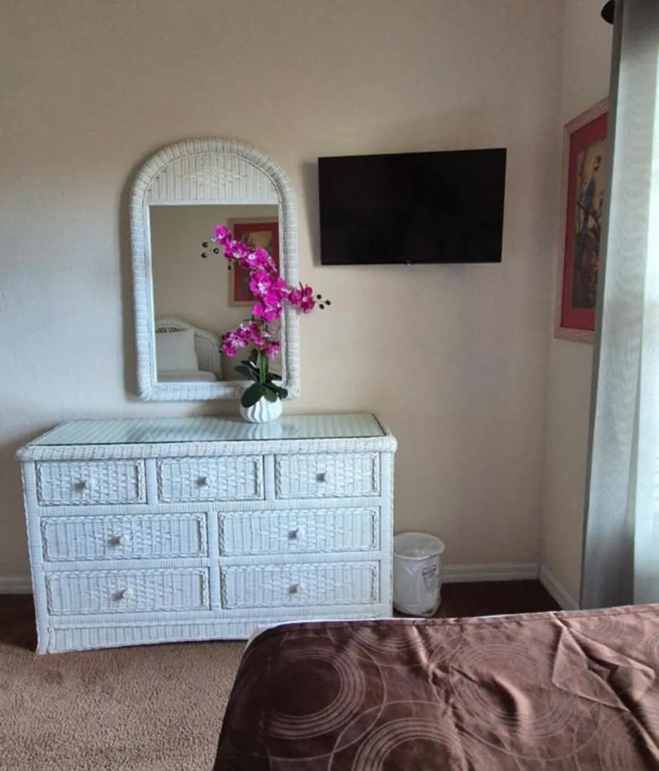 16109 Bahama Bay Apartment