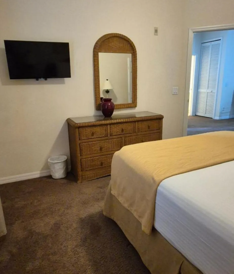Apartment 16109 Bahama Bay *