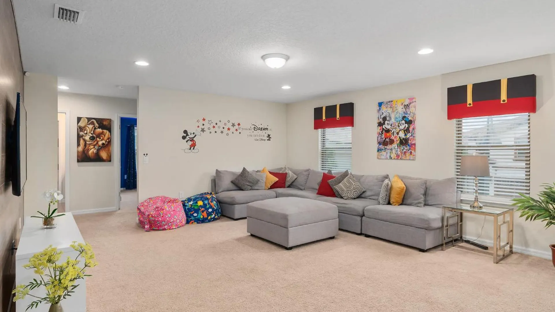 Family Fun Retreat Near With Game & Themed Bedrooms Casa de Férias