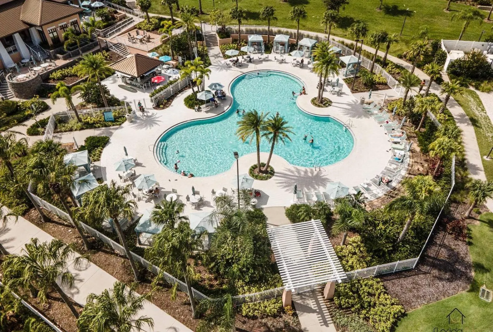 Amazing 9 Bedrooms With Pool Solara