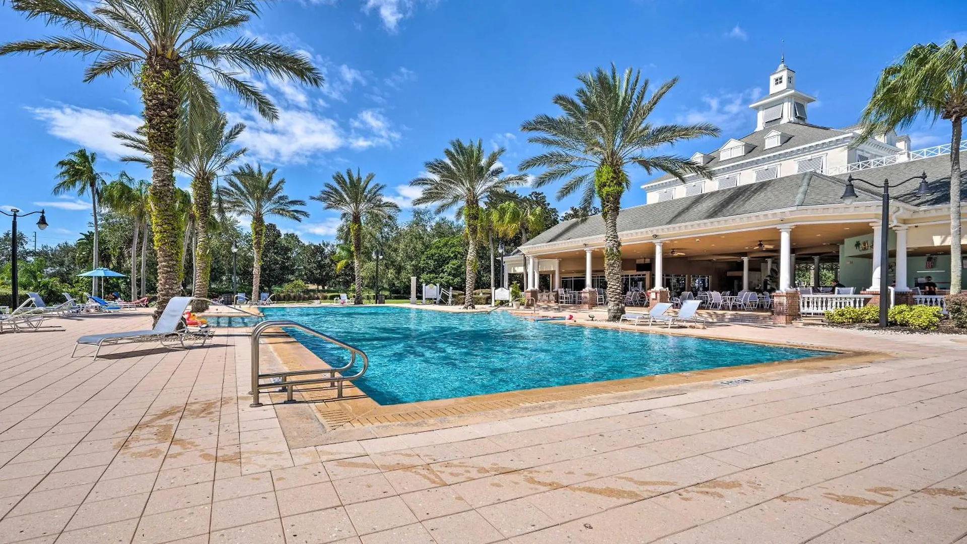 Holiday home Sunshine Reunion Pool, 9 Mi To Park Kissimmee