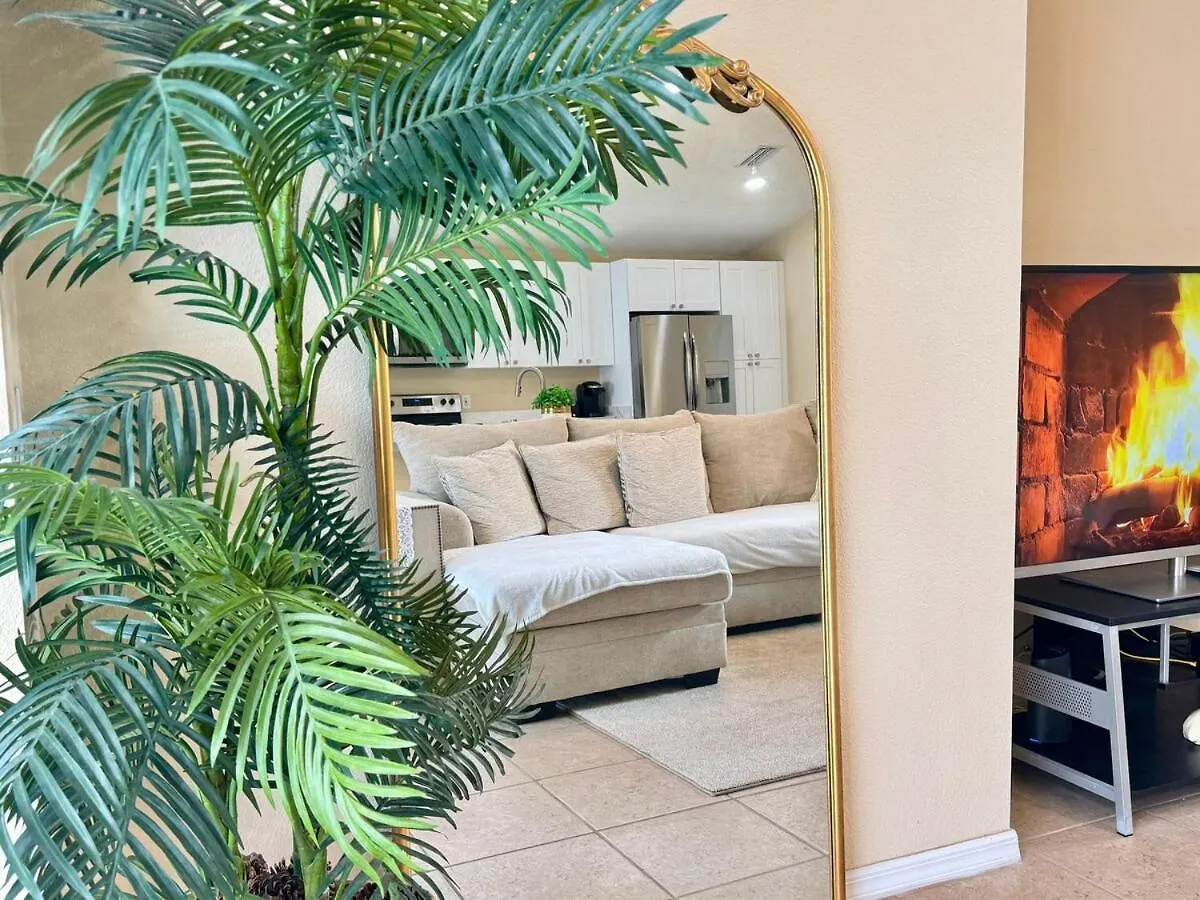 4701-lake Berkley Villa- Renovated 3 Bed