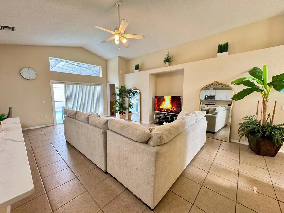 4701-lake Berkley Villa- Renovated 3 Bed Semesterbostad *