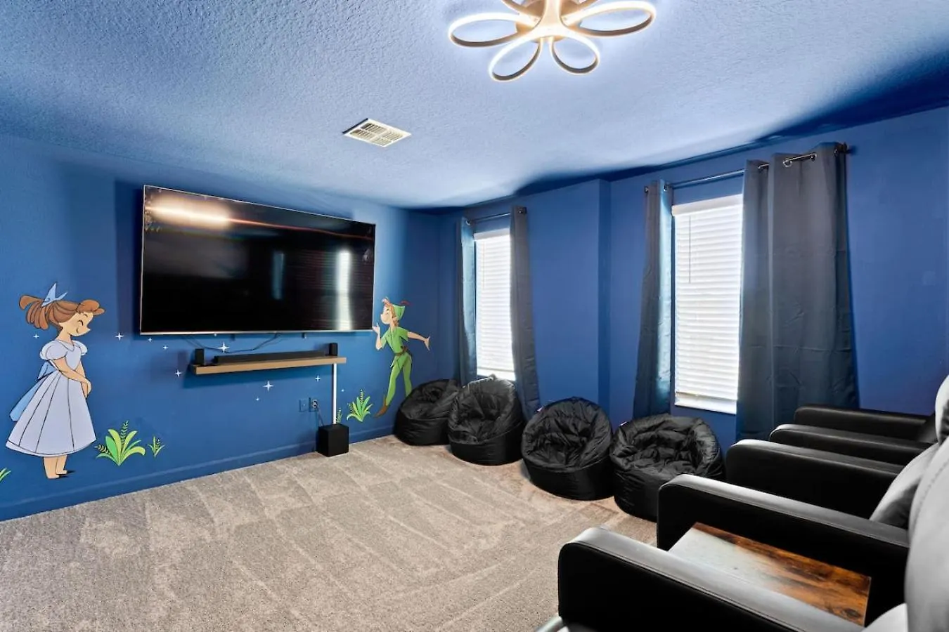 Super 8br Pool Vacation Near Feriehus *
