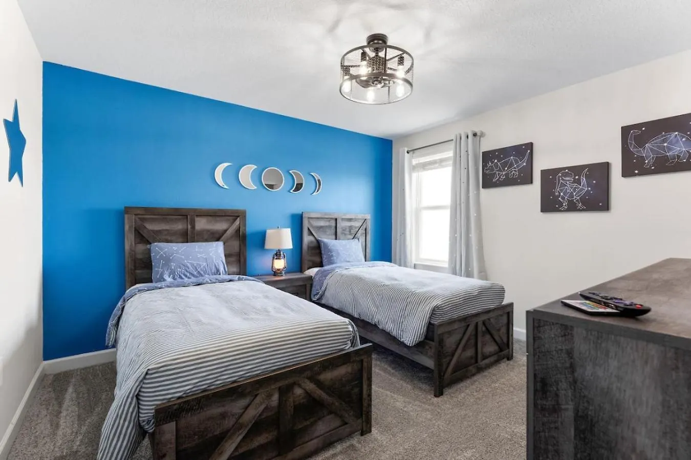 Super 8br Pool Vacation Near *