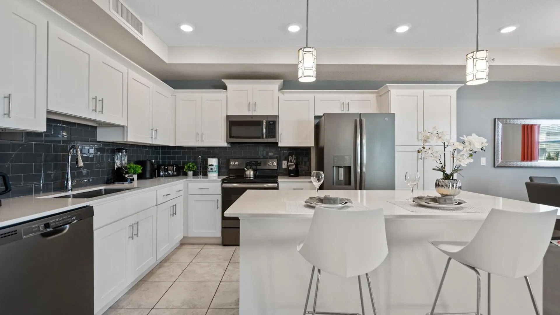 Spectacular 2bed 2bath 5min From *