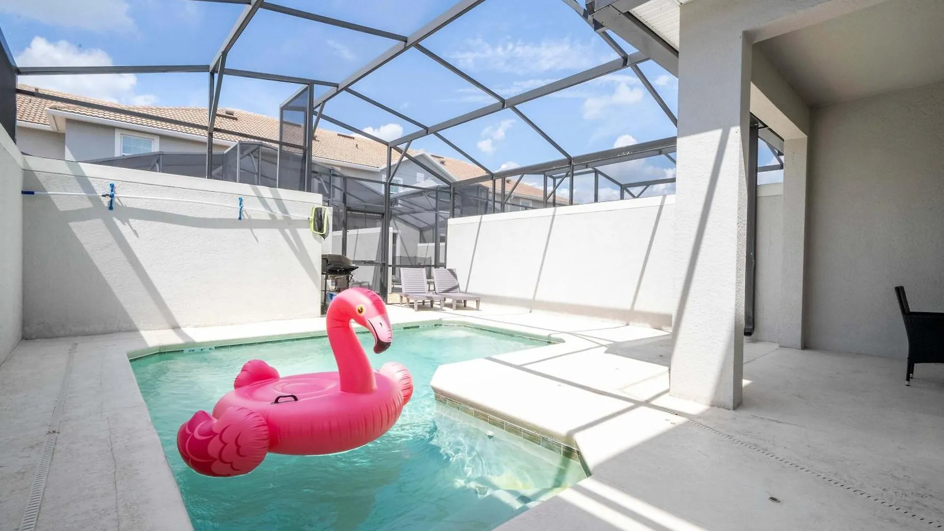 Holiday home Stunning 4bd With Pool At Storey 4821
