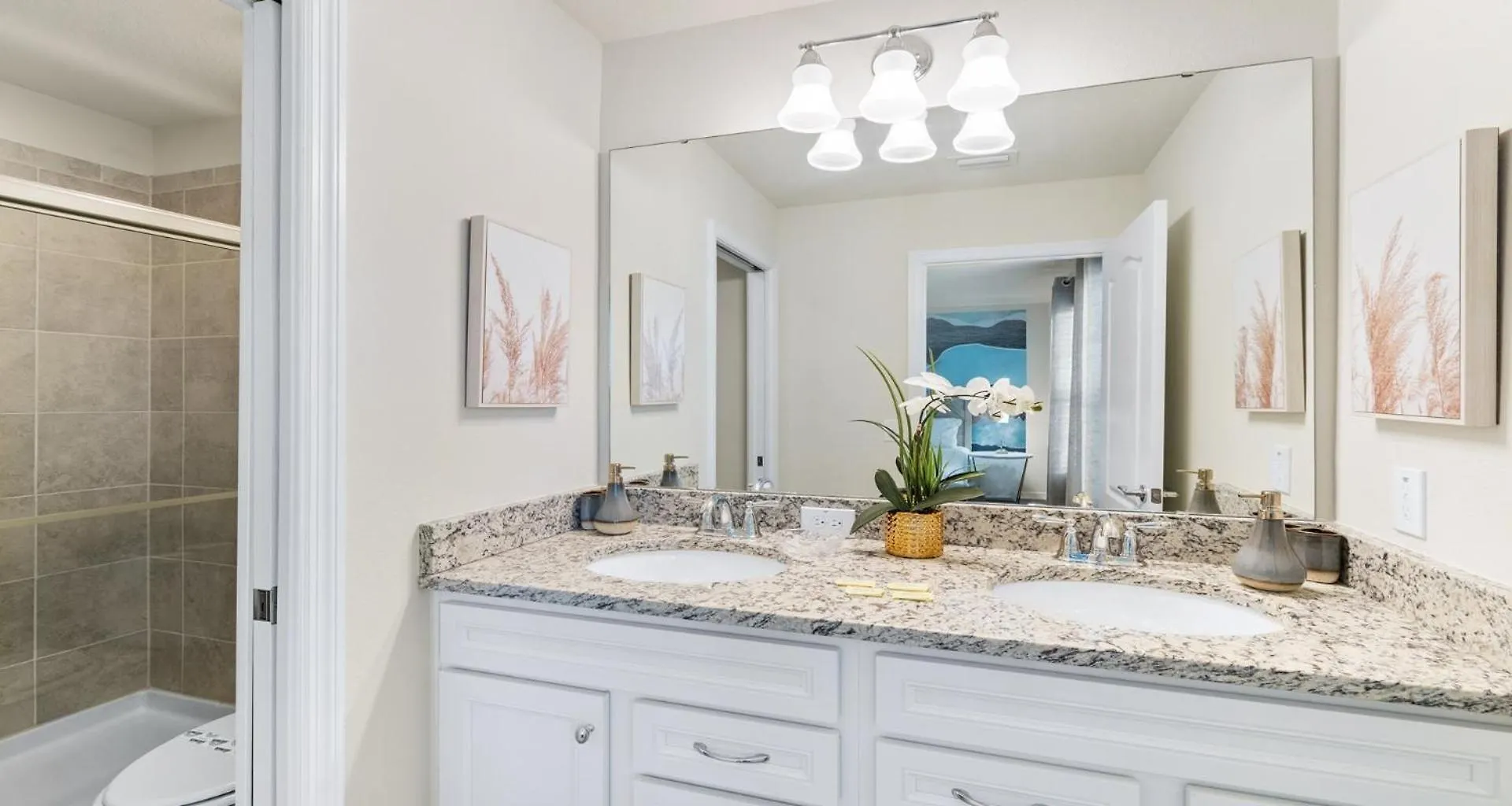 Discounted Luxury Close To Disney! *
