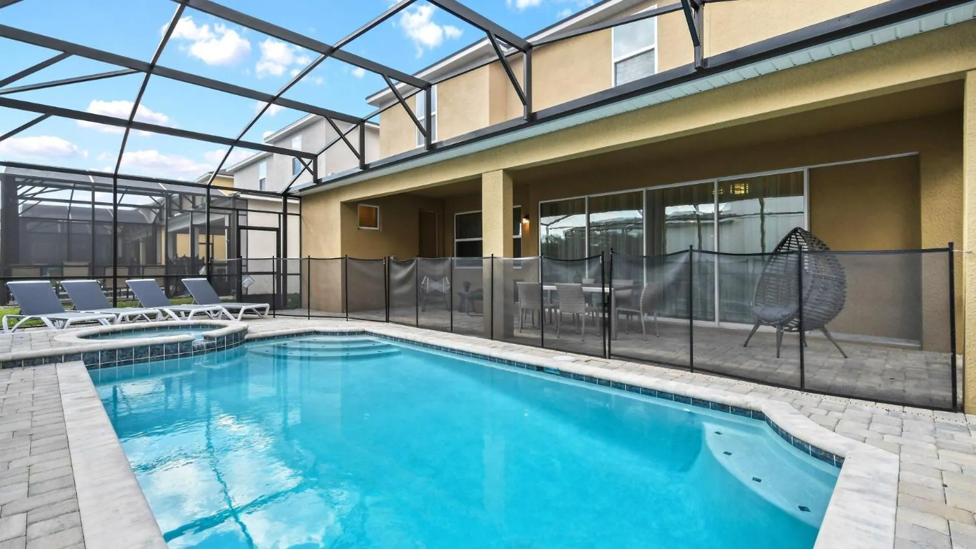 Luxury Orlando Getaway With Perks 度假居 *