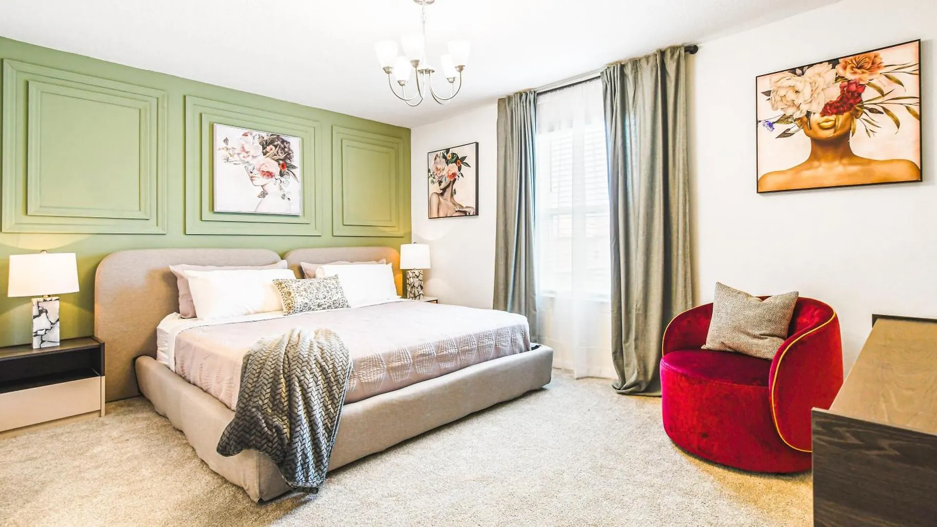 Luxury Retreat: Pool, Water Park, Near Ferienhaus